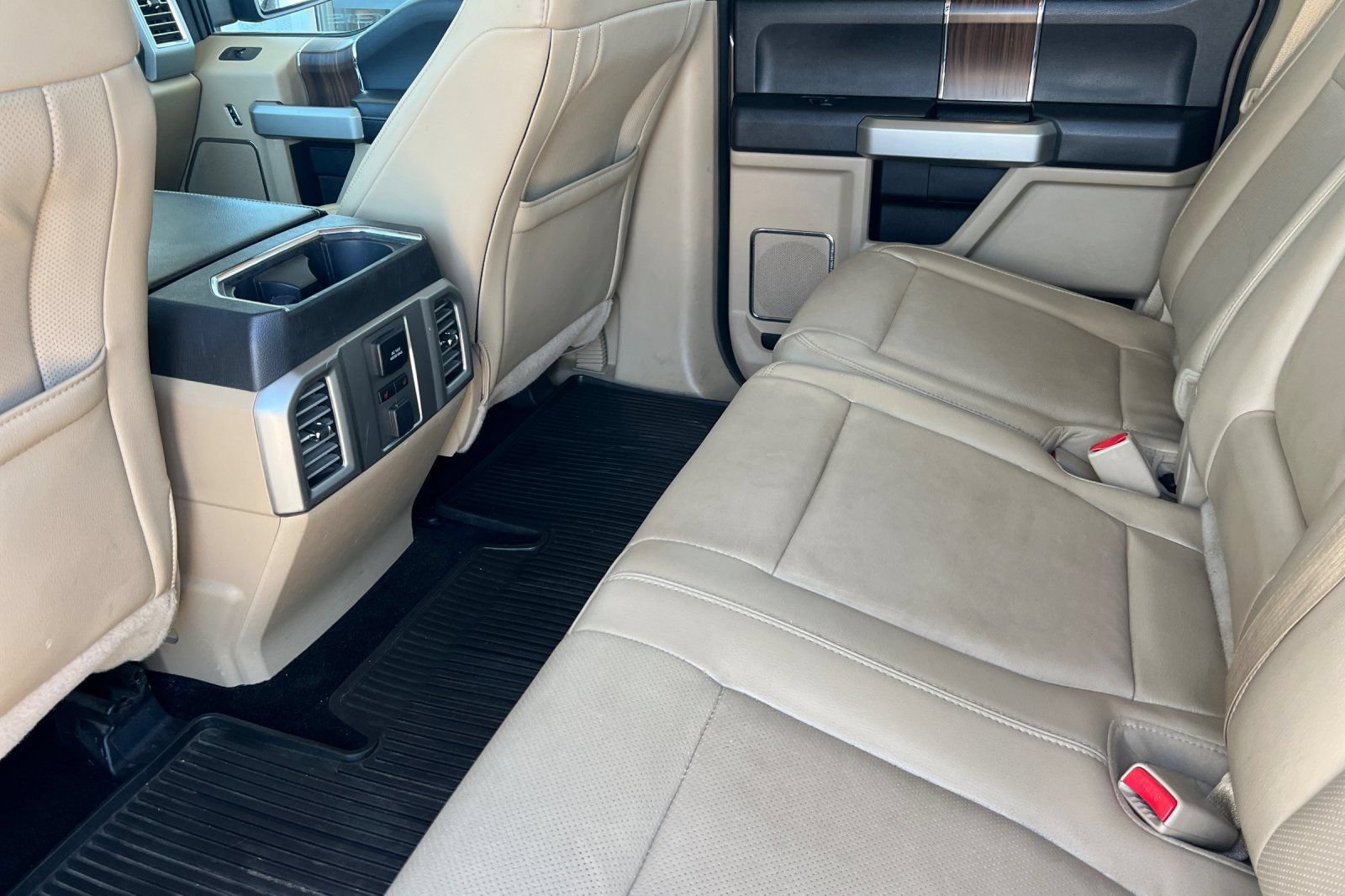 Used 2016 Ford F150 Lariat w/ Equipment Group 502A Luxury AWD/4WD image 13
