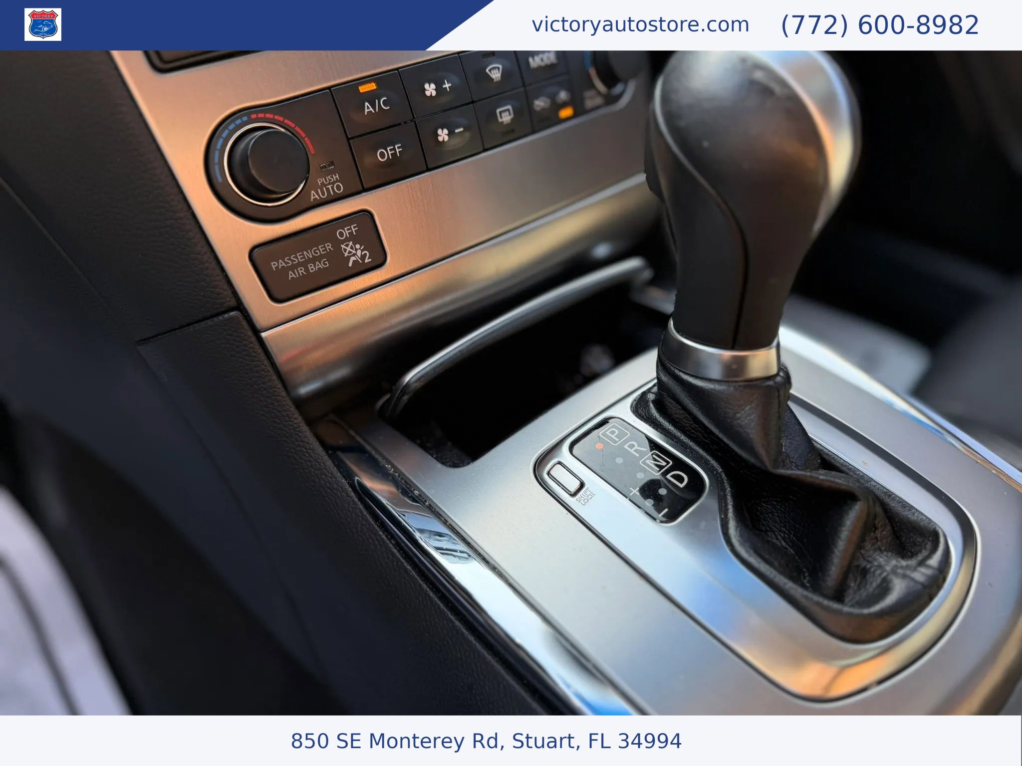 Used 2015 INFINITI Q40 w/ Moonroof Package RWD image 30