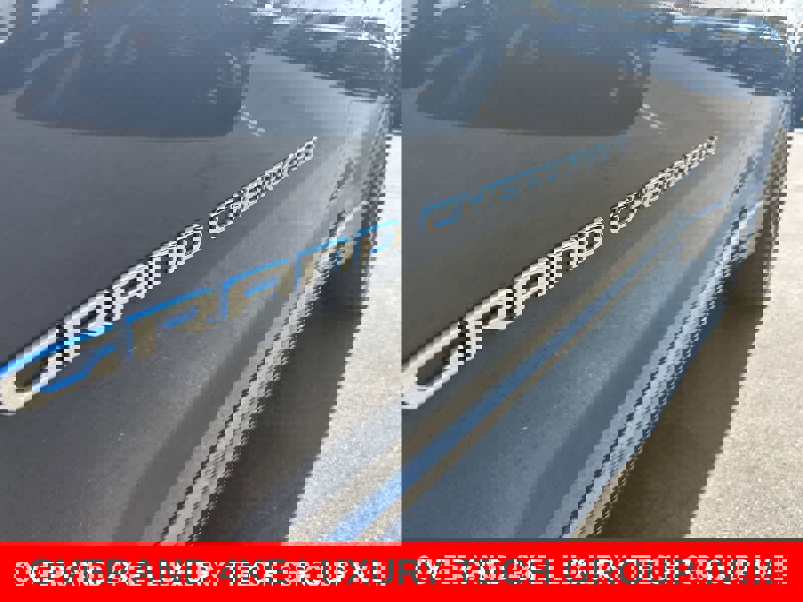 Used 2022 Jeep Grand Cherokee Overland w/ Luxury Tech Group IV image 17