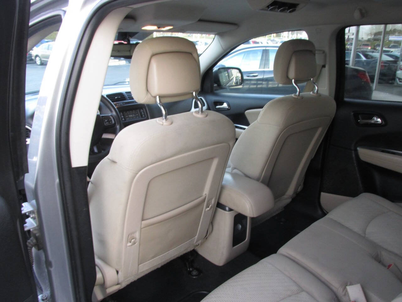 Used 2015 Dodge Journey SXT w/ Flexible Seating Group FWD image 15