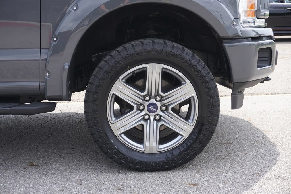 Used 2018 Ford F150 XLT w/ Equipment Group 302A Luxury AWD/4WD image 13
