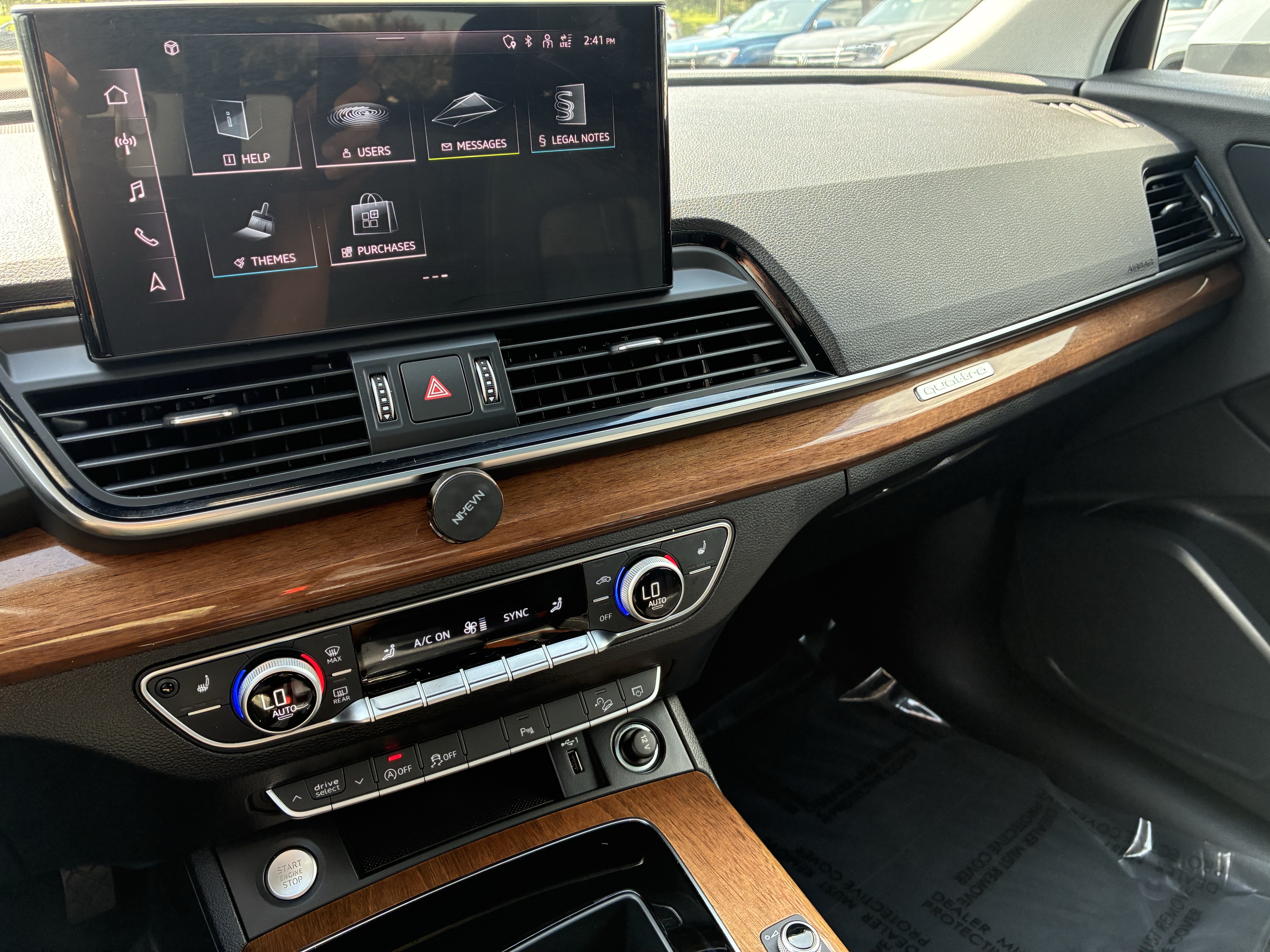 Used 2023 Audi Q5 2.0T Premium w/ Convenience Package AWD/4WD image 29