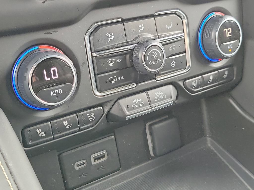Used 2023 Chevrolet Tahoe Premier w/ Advanced Technology Package image 22