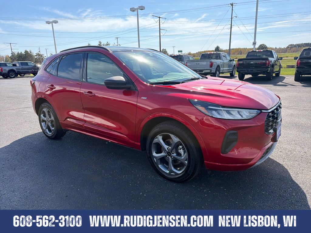 Used 2024 Ford Escape ST-Line w/ Tech Pack #1 AWD/4WD image 7