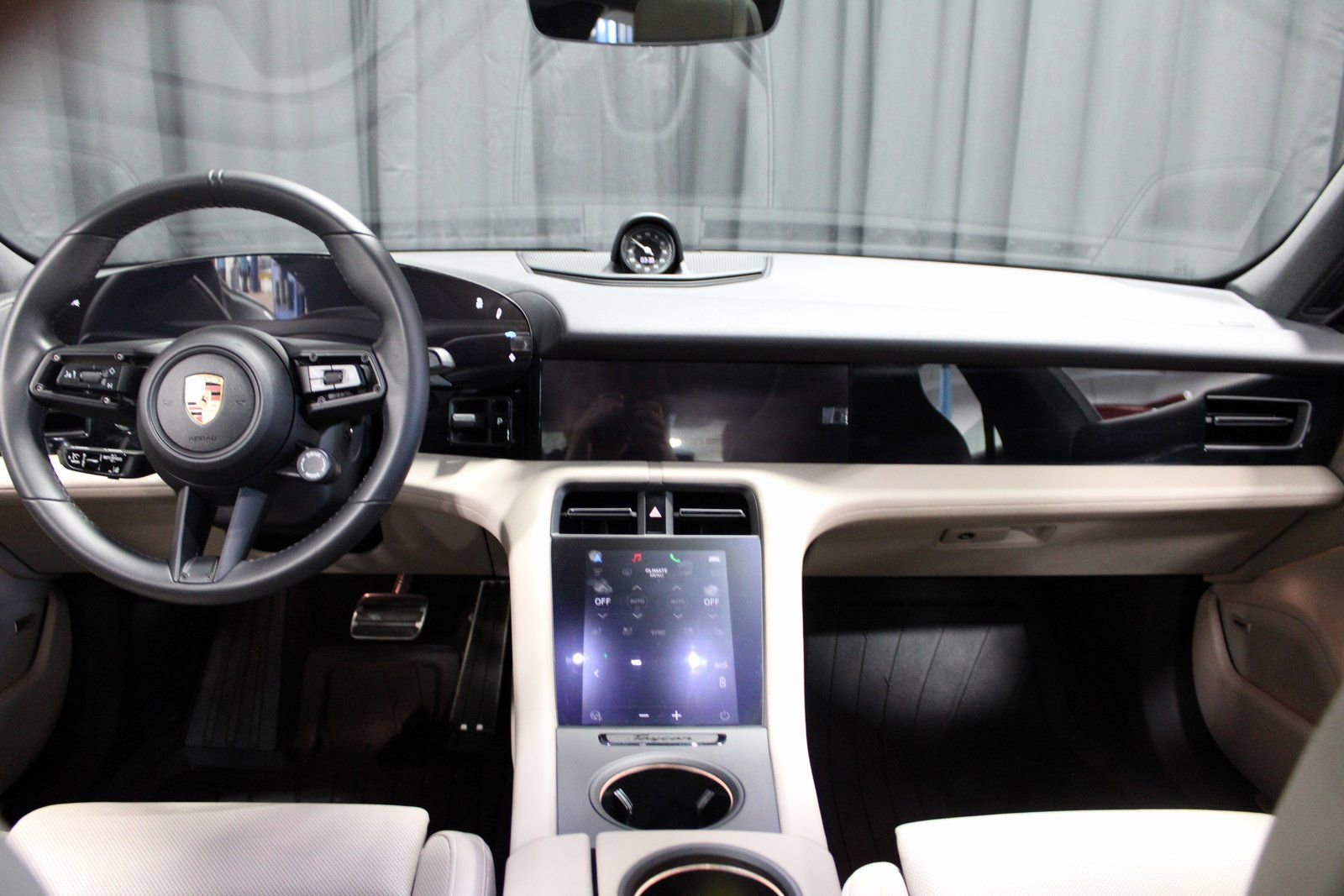 Certified 2025 Porsche Taycan image 33