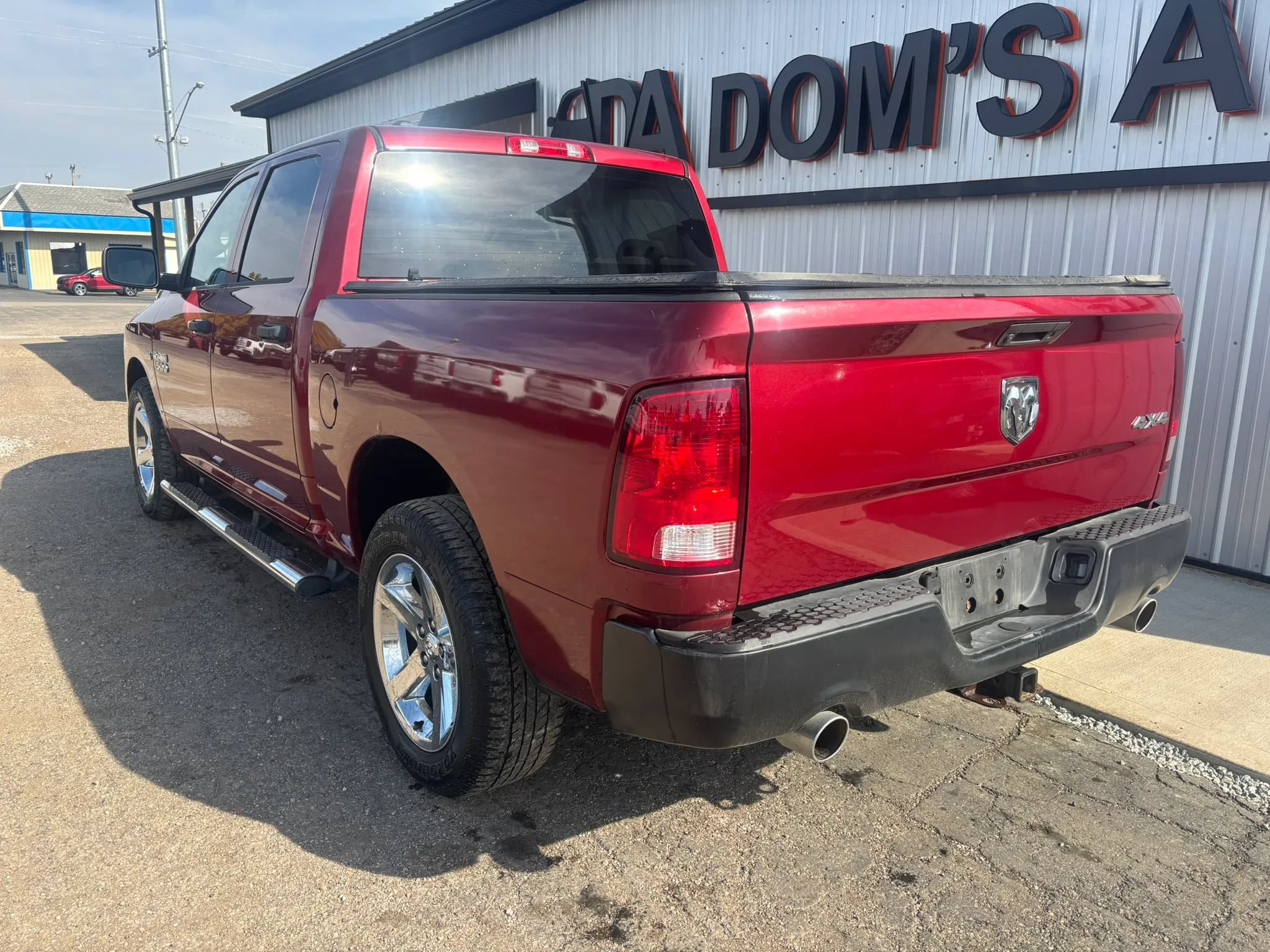 Used 2014 RAM 1500 Express AWD/4WD image 3