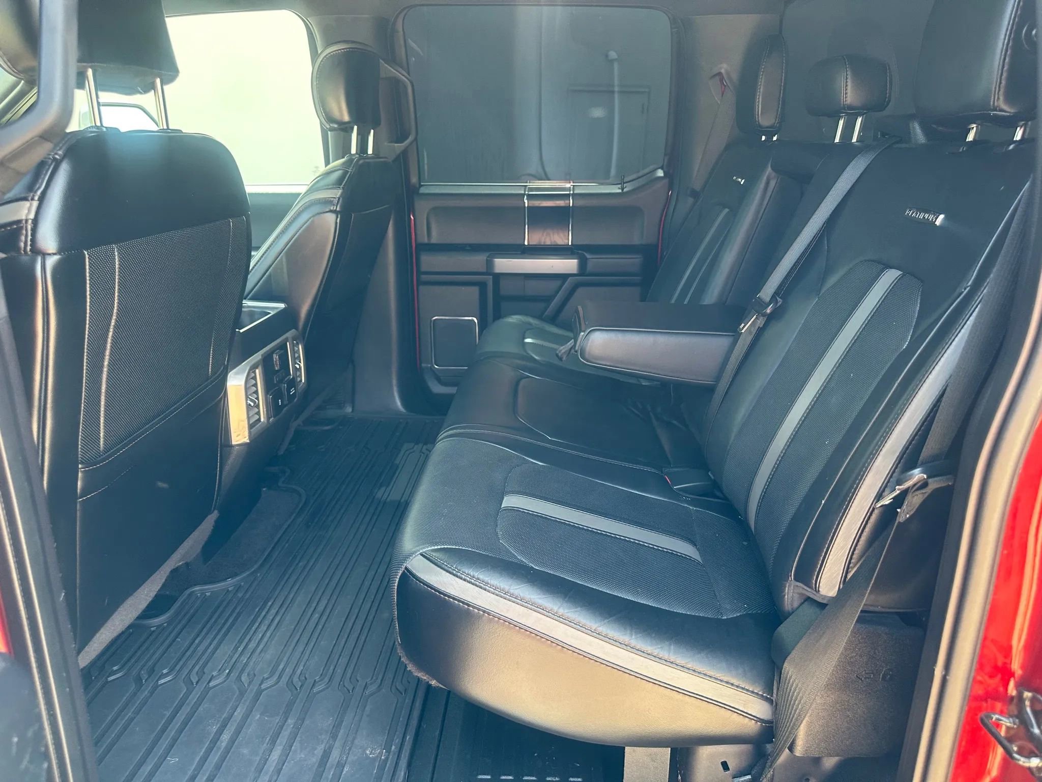 Used 2018 Ford F250 Platinum w/ Platinum Ultimate Package image 21