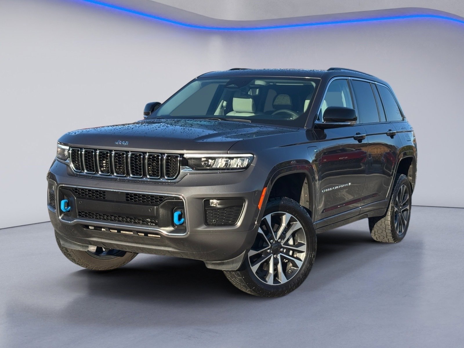 Used 2022 Jeep Grand Cherokee Overland image 2