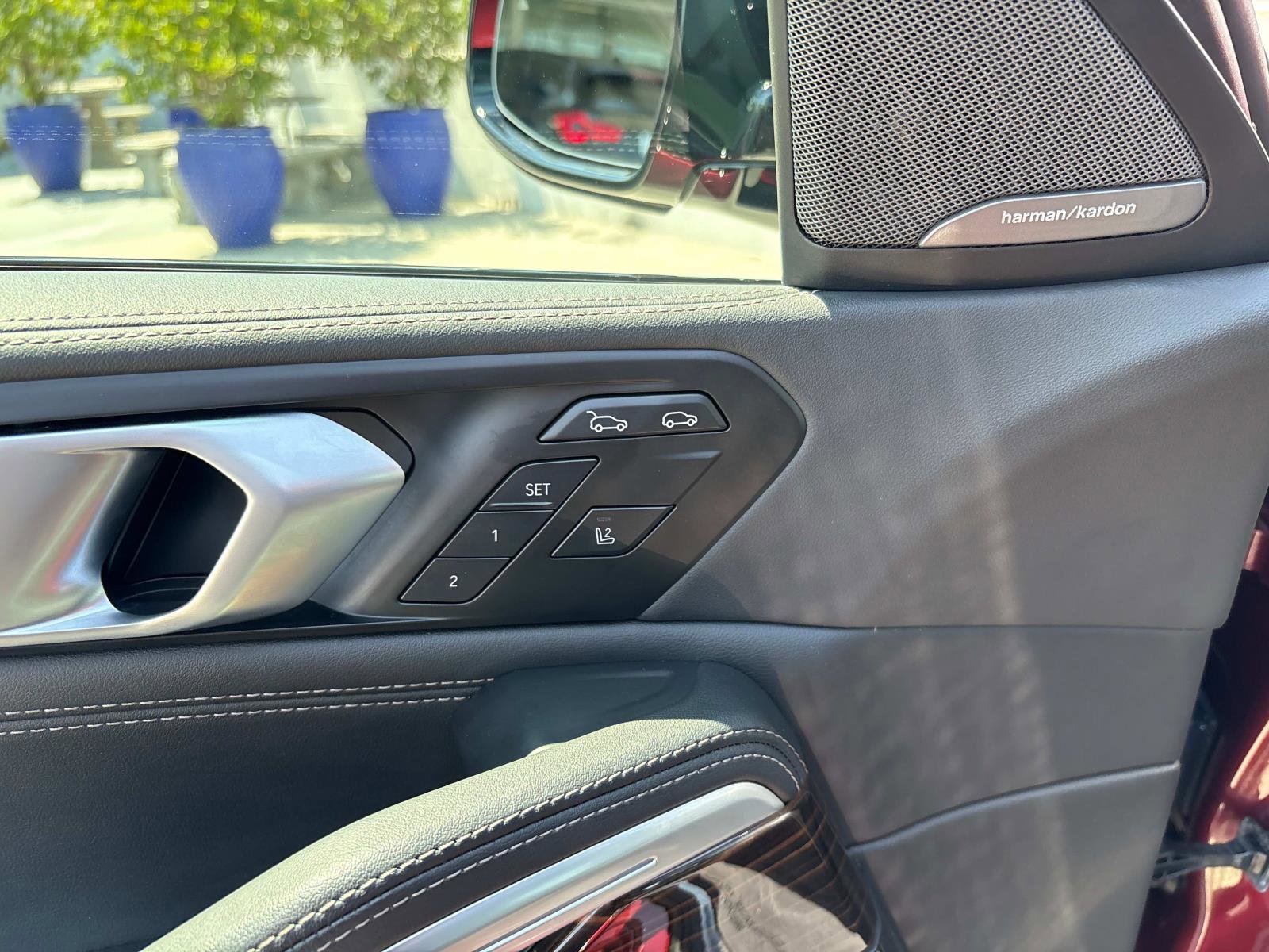 Used 2025 BMW X6 xDrive40i AWD/4WD image 16