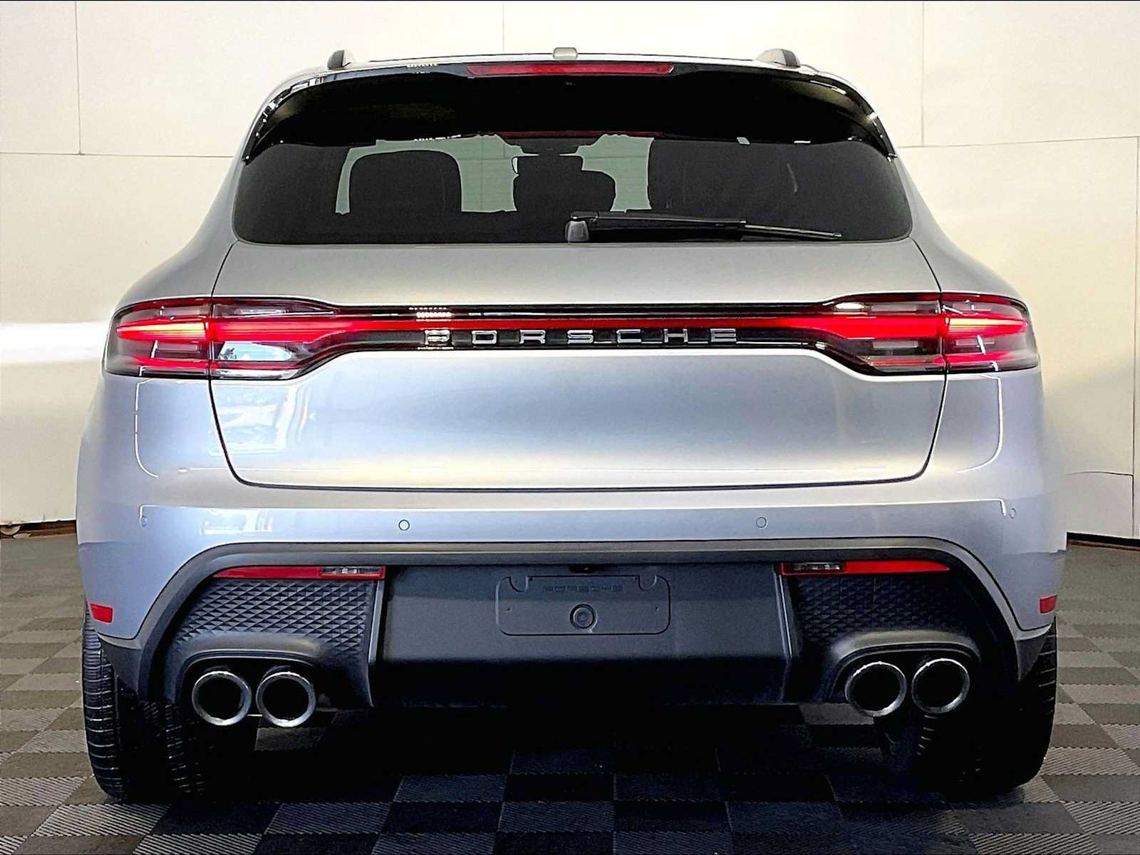Certified 2026 Porsche Macan AWD/4WD image 6