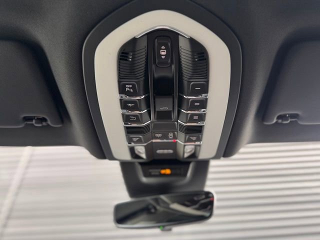 New 2026 Porsche Macan S image 27