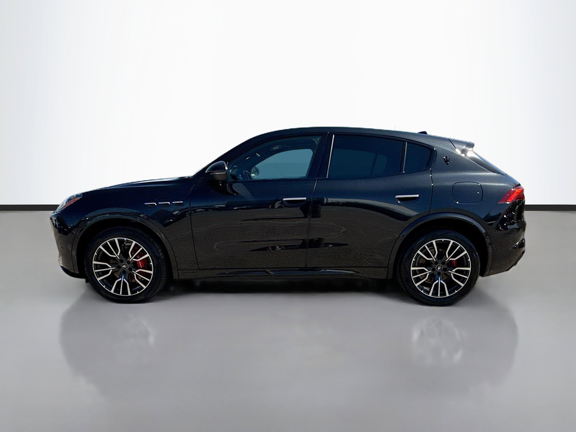 Used 2023 Maserati Grecale Modena image 6