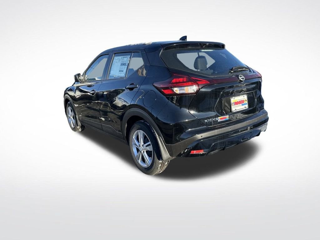 New 2025 Nissan Kicks Play S image 3
