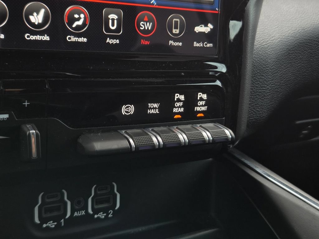 Used 2020 RAM 2500 Laramie w/ Night Edition AWD/4WD image 29