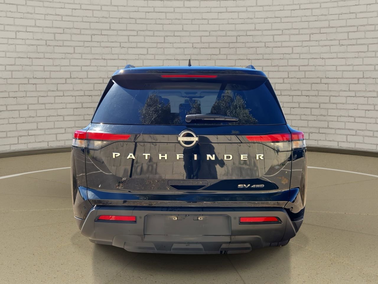 Used 2024 Nissan Pathfinder SV image 6
