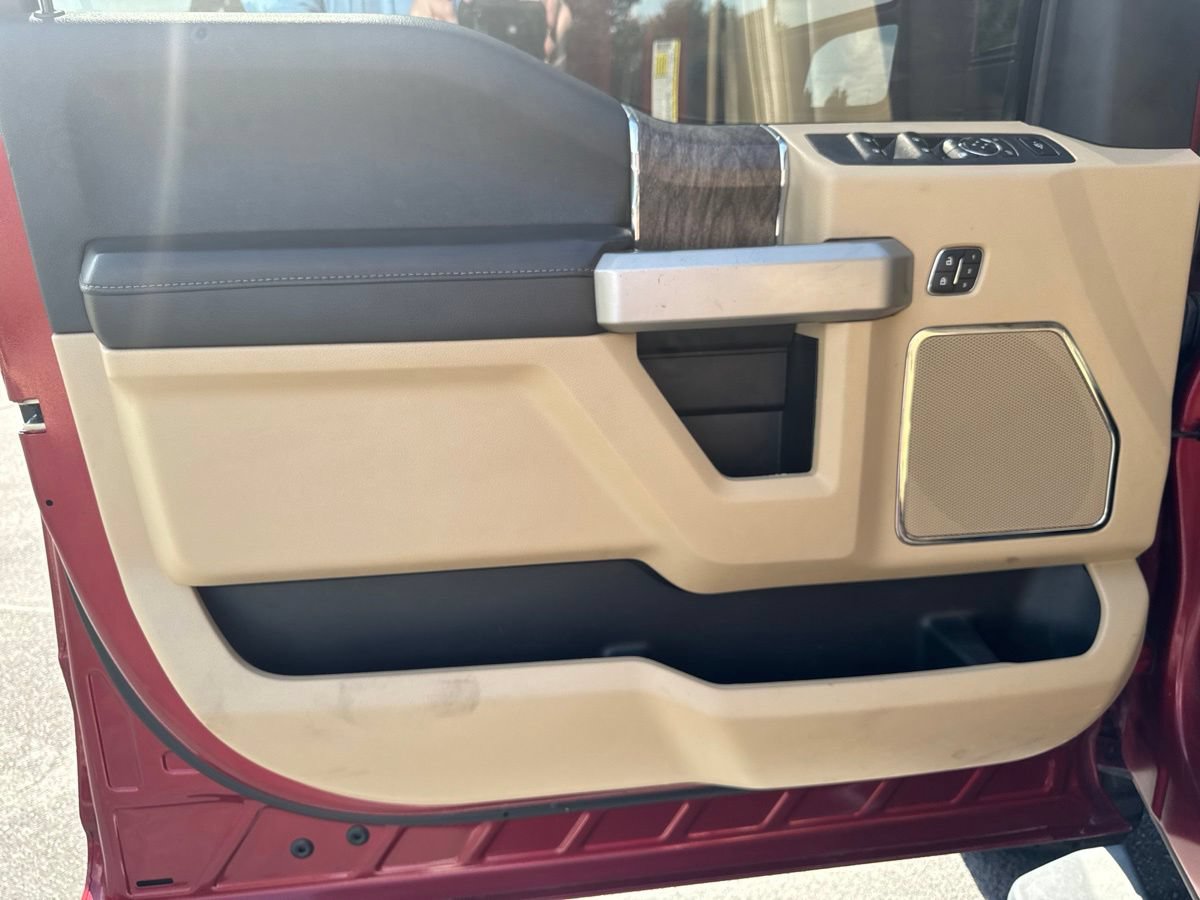 Used 2019 Ford F250 Lariat w/ Chrome Package AWD/4WD image 17