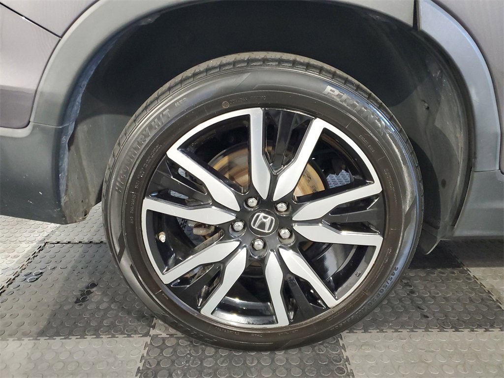 Used 2020 Honda Pilot Touring image 7