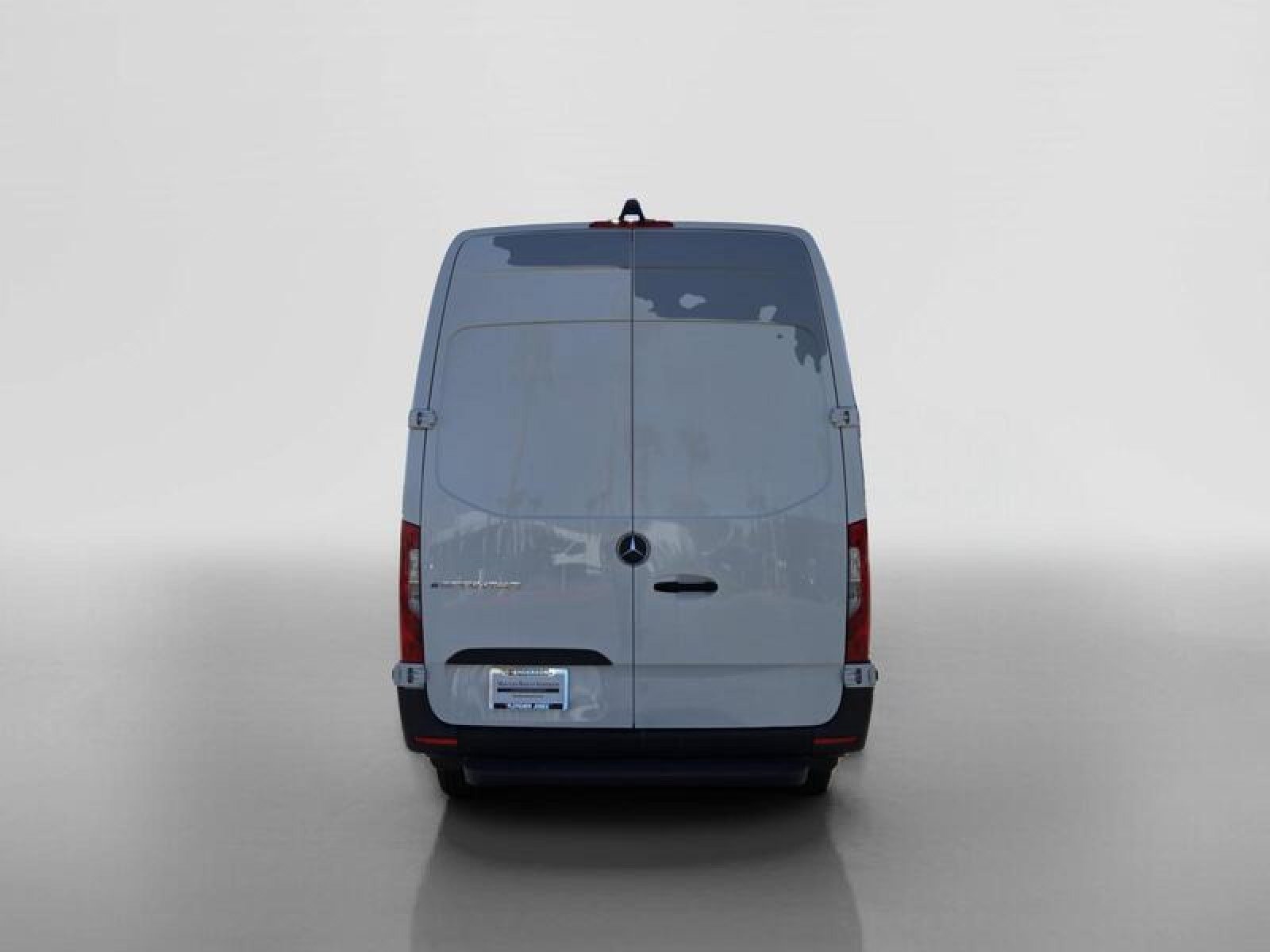 New 2025 Mercedes-Benz eSprinter 170 Cargo image 4
