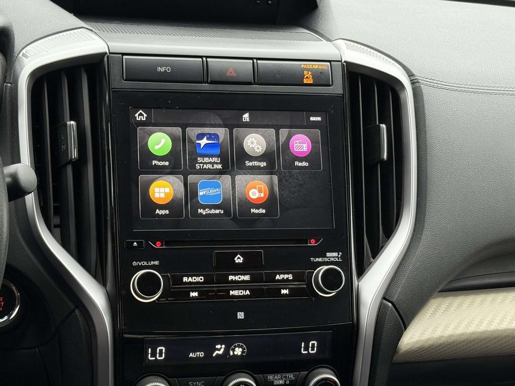 Used 2019 Subaru Ascent Premium AWD/4WD image 3