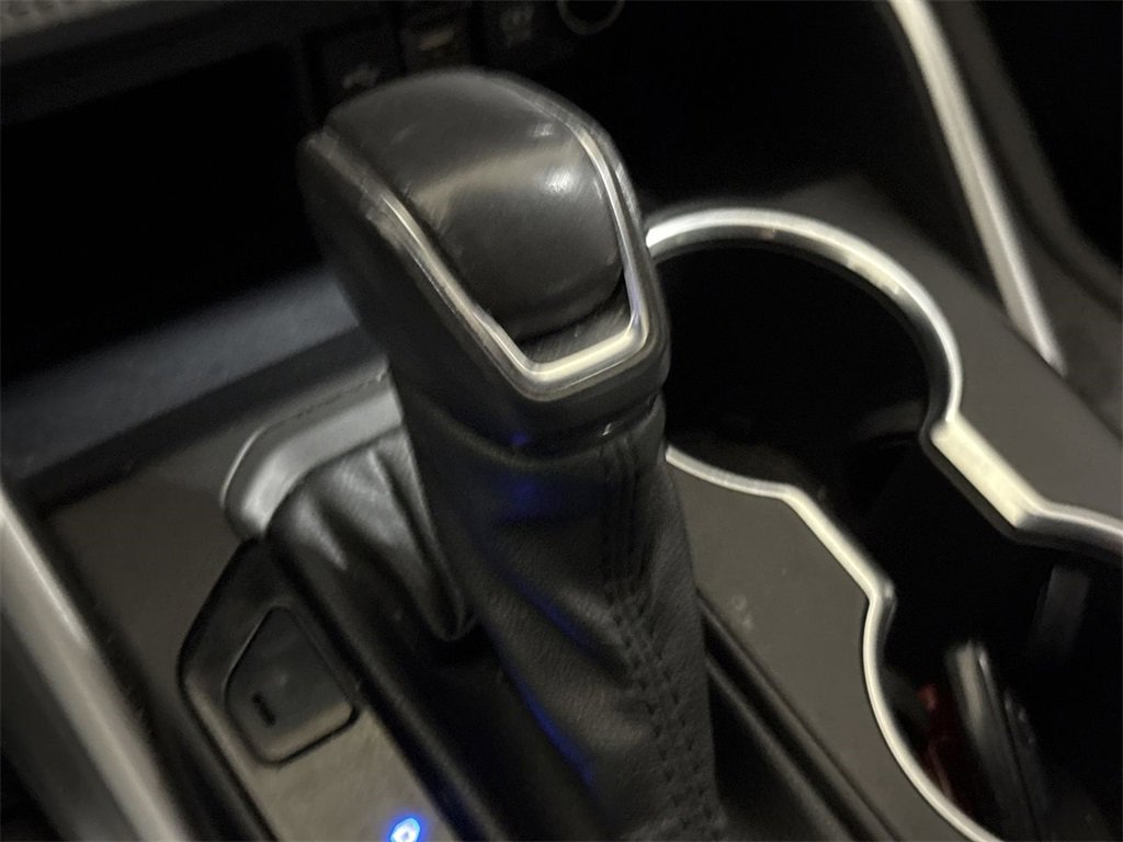 Used 2021 Toyota Highlander XLE image 16