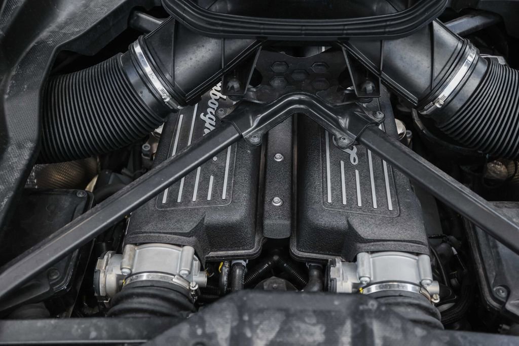 Used 2024 Lamborghini Huracan Sterrato AWD/4WD image 29
