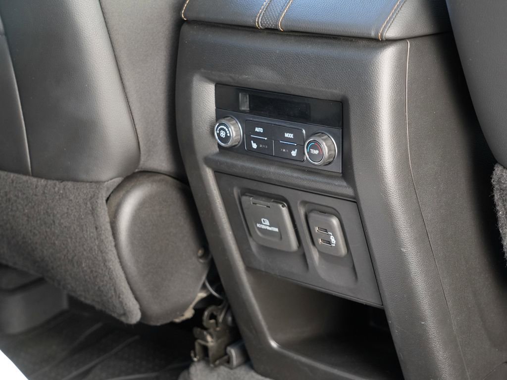 Used 2021 Chevrolet Traverse Premier w/ LPO, Floor Liner Package image 31