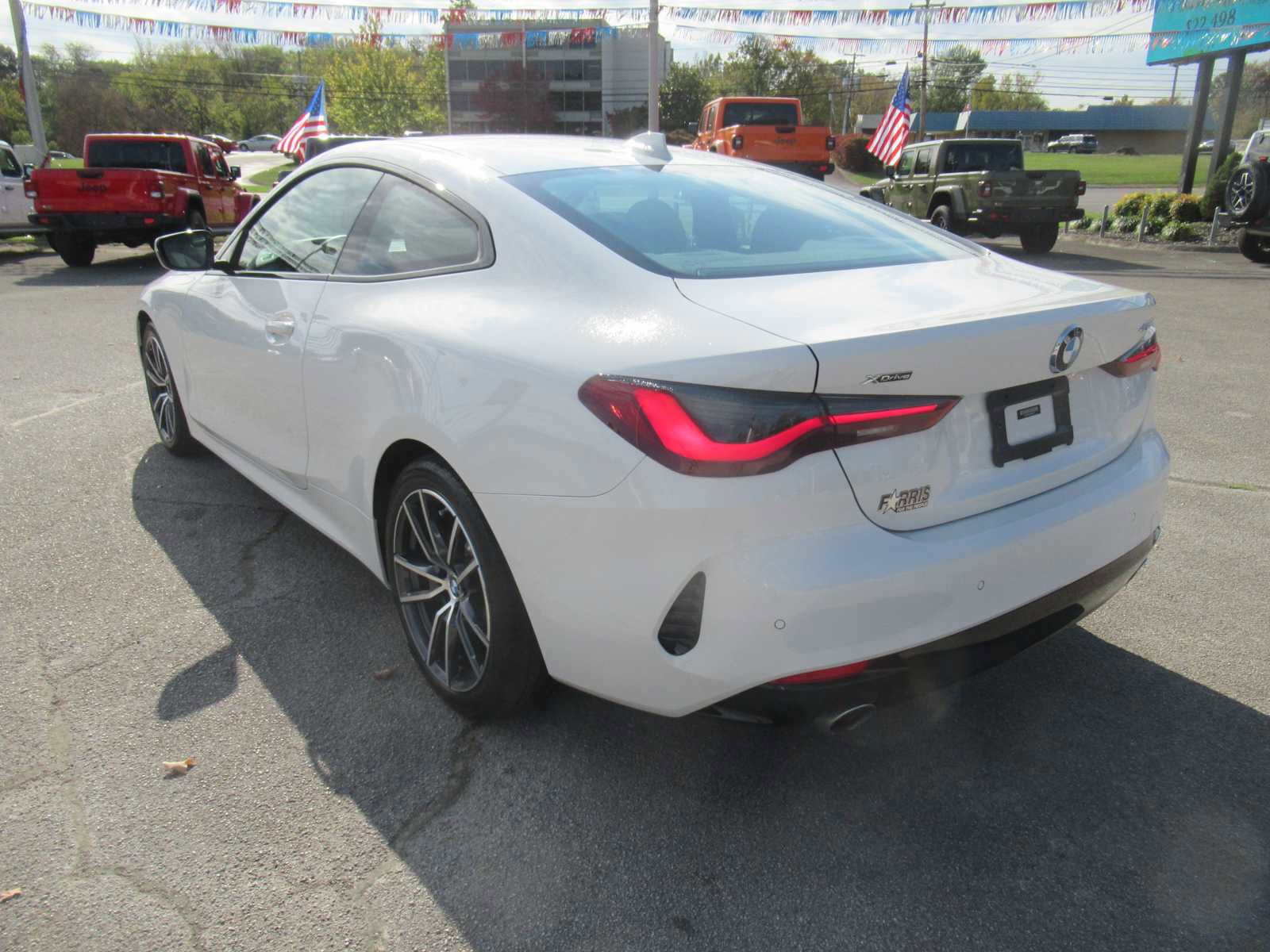 Used 2021 BMW 430i xDrive Coupe w/ Convenience Package image 3