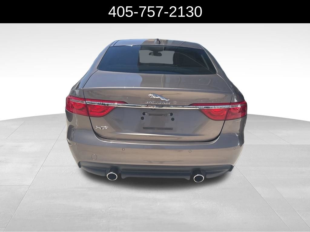 Used 2017 Jaguar XF Prestige RWD image 6