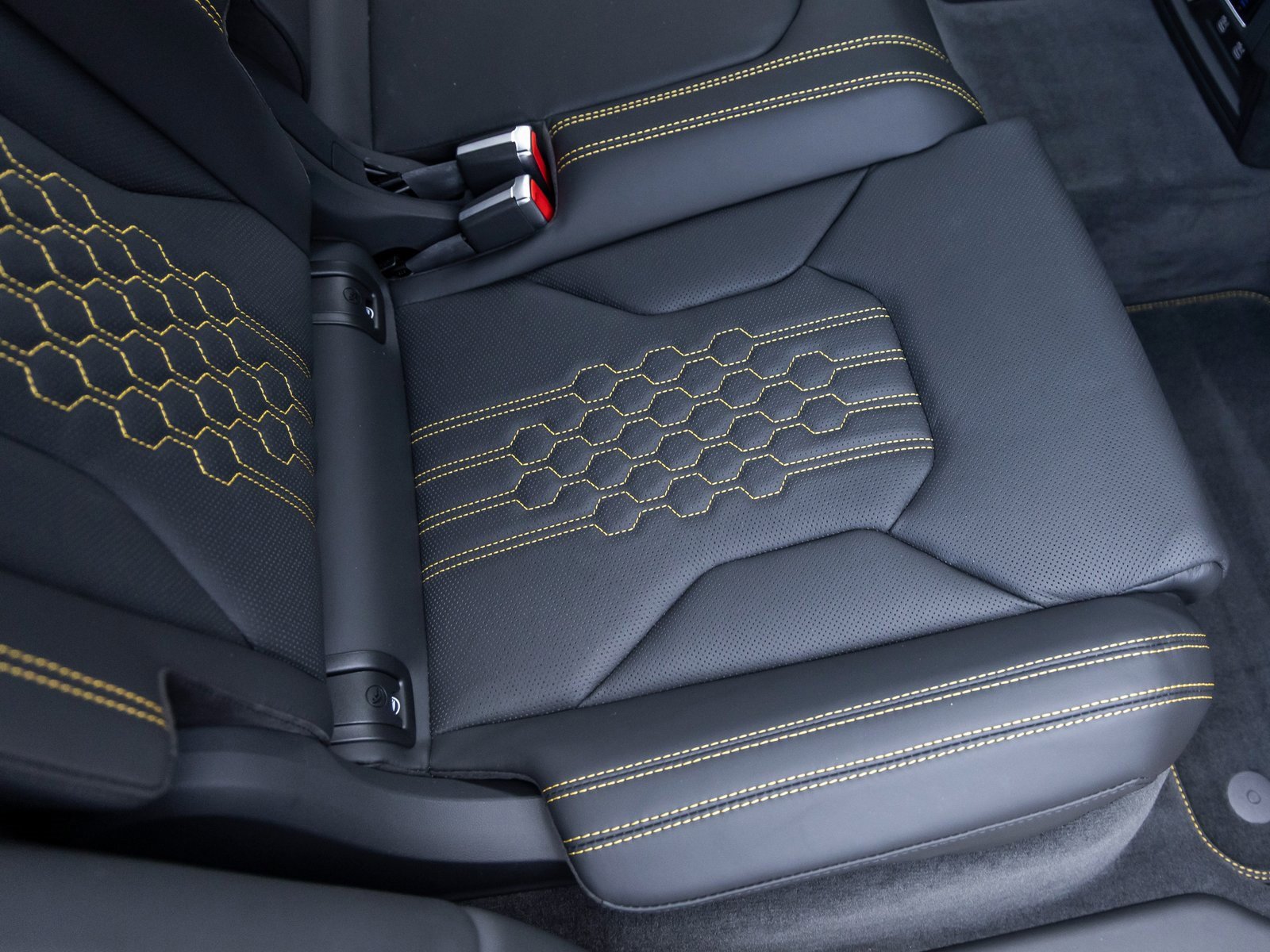 Used 2024 Lamborghini Urus Performante image 44