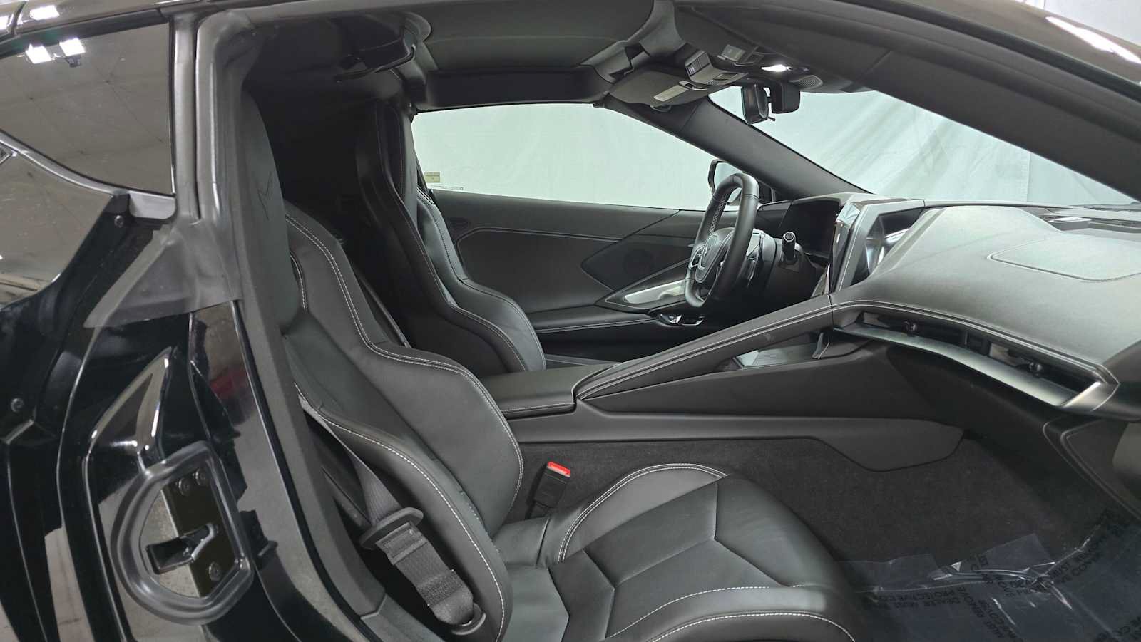 Used 2026 Chevrolet Corvette Stingray Coupe w/ 1LT RWD image 11