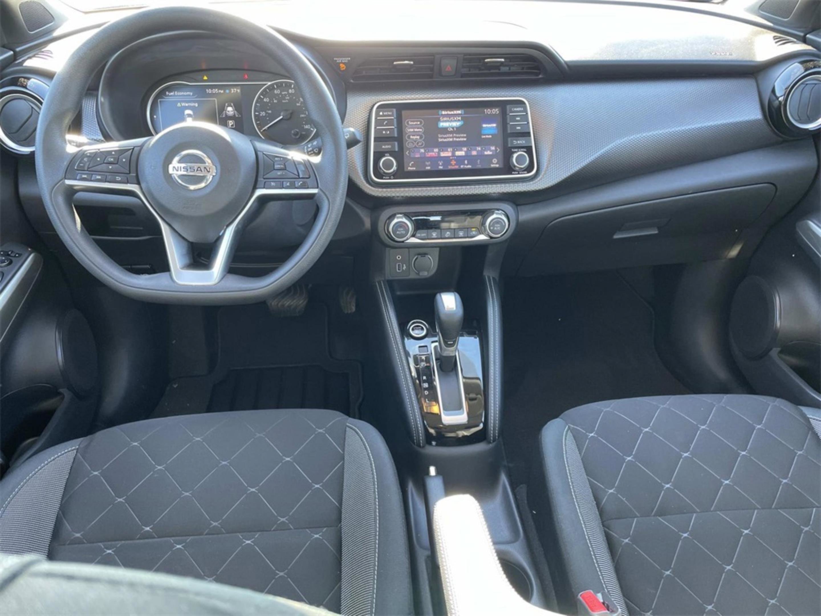 Used 2020 Nissan Kicks SV image 8