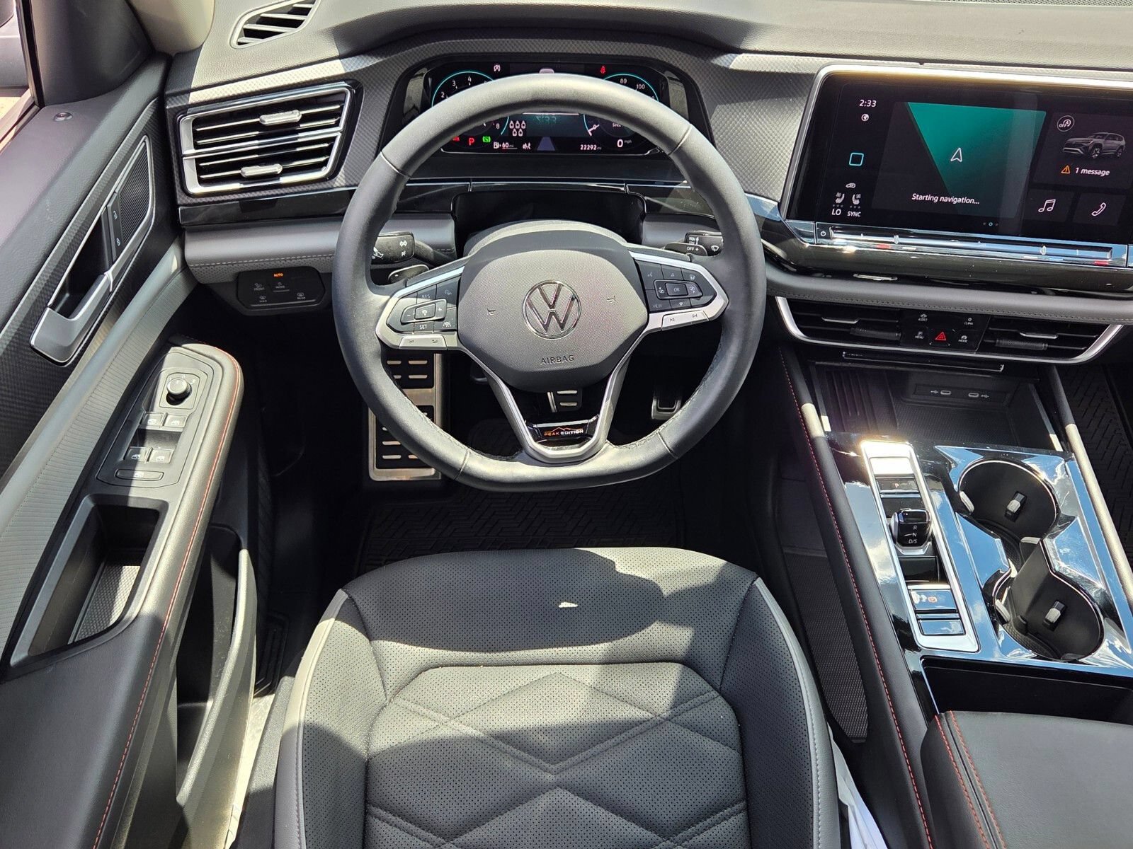 Used 2025 Volkswagen Atlas Peak Edition SE AWD/4WD image 7