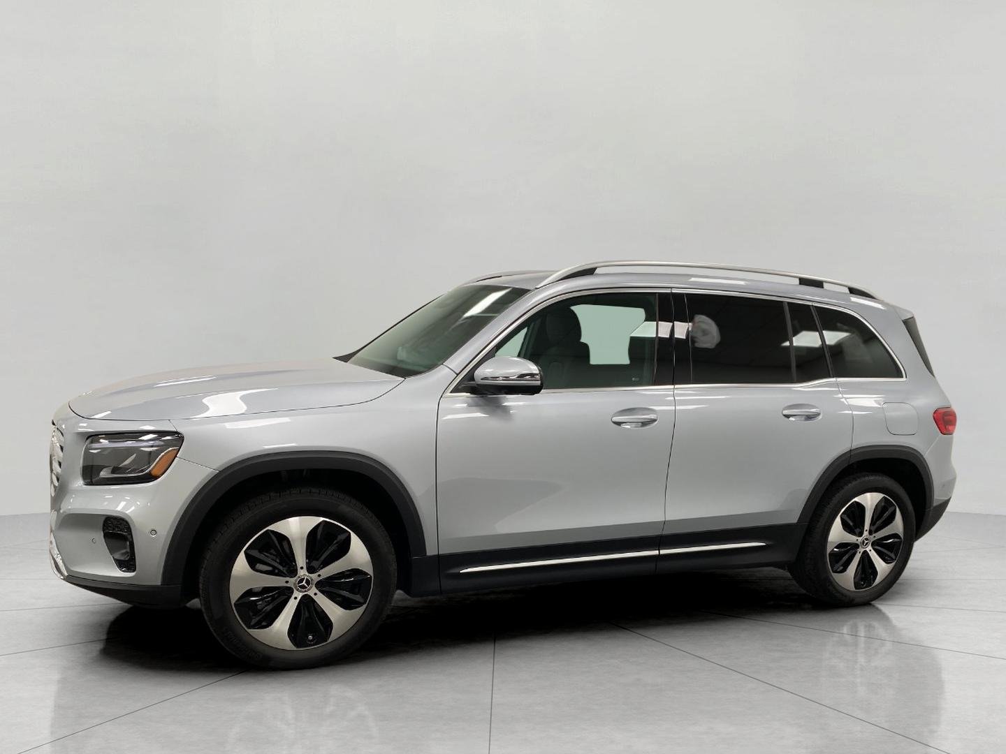 Certified 2026 Mercedes-Benz GLB 250 4MATIC image 8