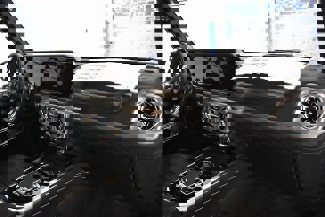 Used 2025 Mercedes-Benz G 550 image 20