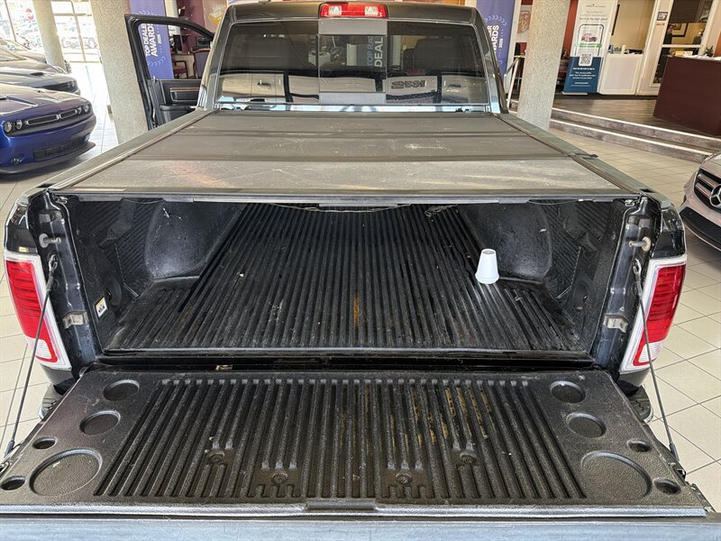 Used 2016 RAM 1500 Laramie RWD image 27