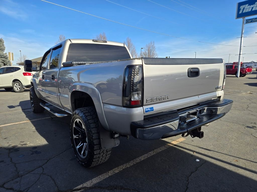 Used 2005 GMC Sierra 2500 SLT w/ Heavy-Duty Power Package AWD/4WD image 5