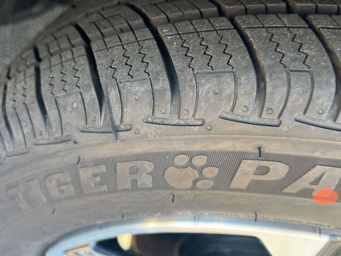 Used 2024 Nissan Sentra SV image 40