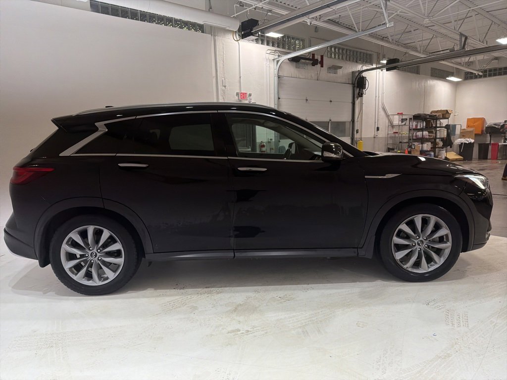 Used 2019 INFINITI QX50 Luxe w/ Navigation Package image 8