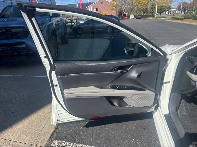 Used 2020 Toyota Camry LE w/ Sunroof Package FWD image 12