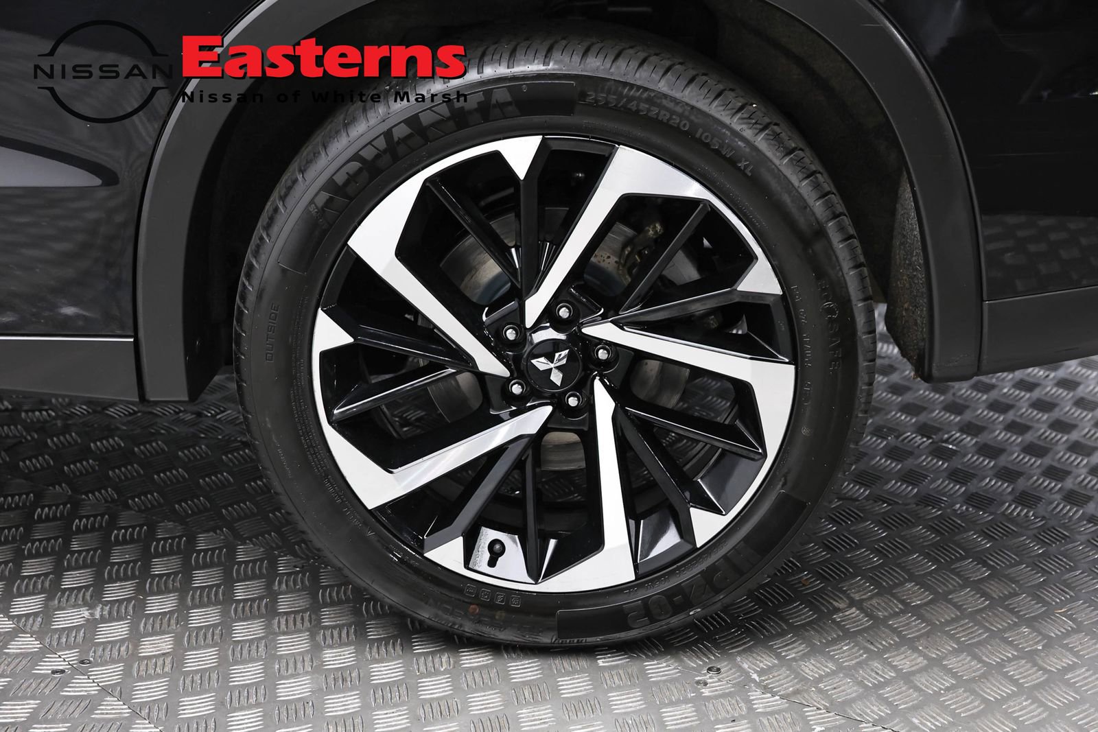 Used 2024 Mitsubishi Outlander AWD image 8