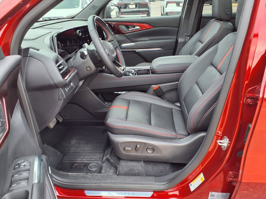 Used 2025 Chevrolet Traverse RS w/ LPO, Floor Liner Package image 18