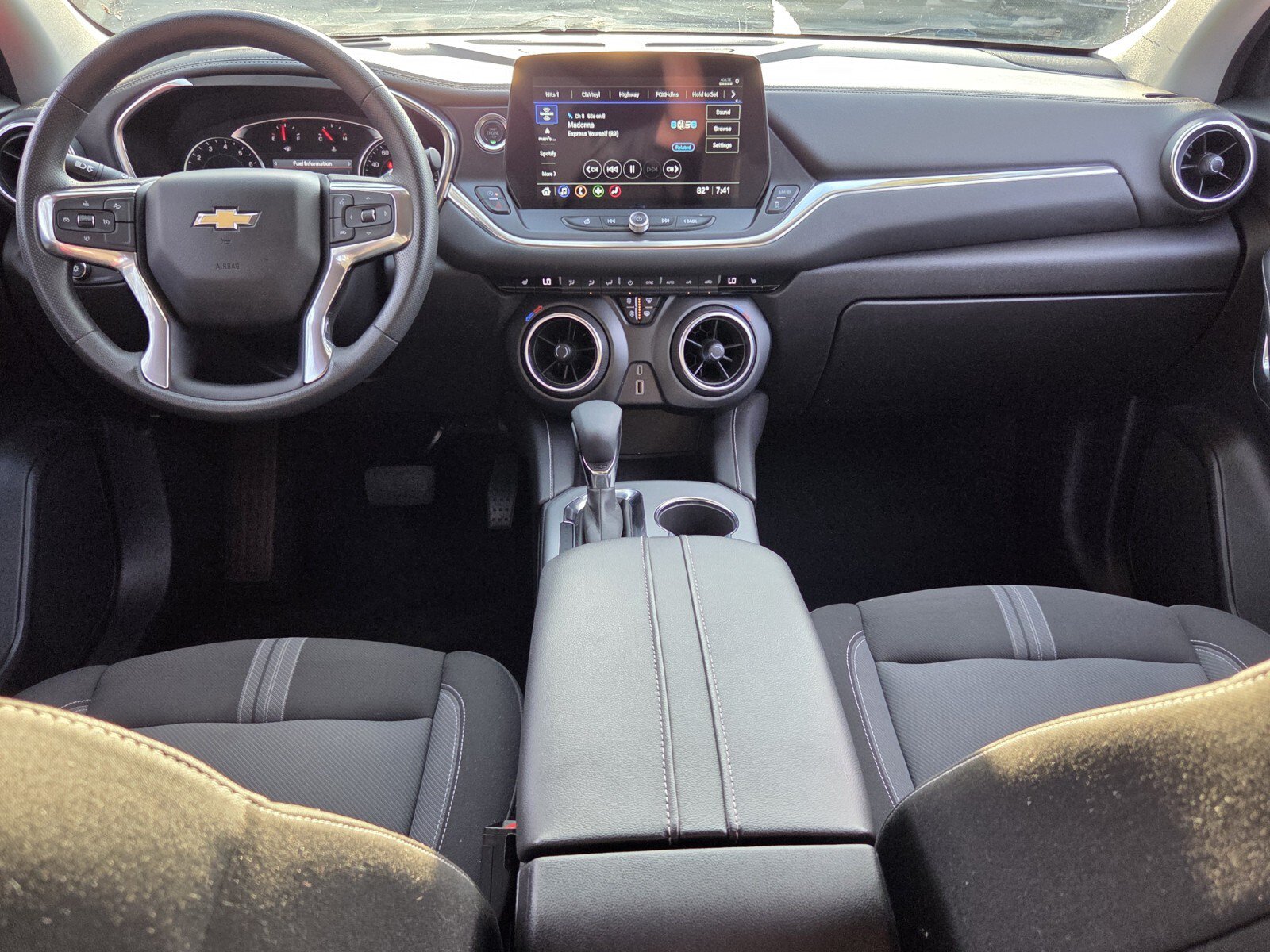 Certified 2025 Chevrolet Blazer LT FWD image 16
