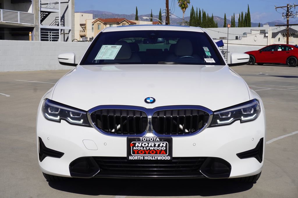 Used 2021 BMW 330i Sedan w/ Driving Assistance Package image 3