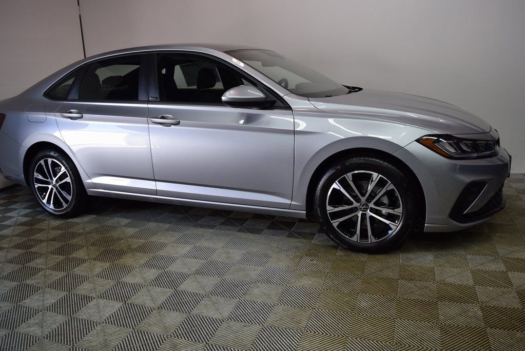 New 2026 Volkswagen Jetta Sport image 3