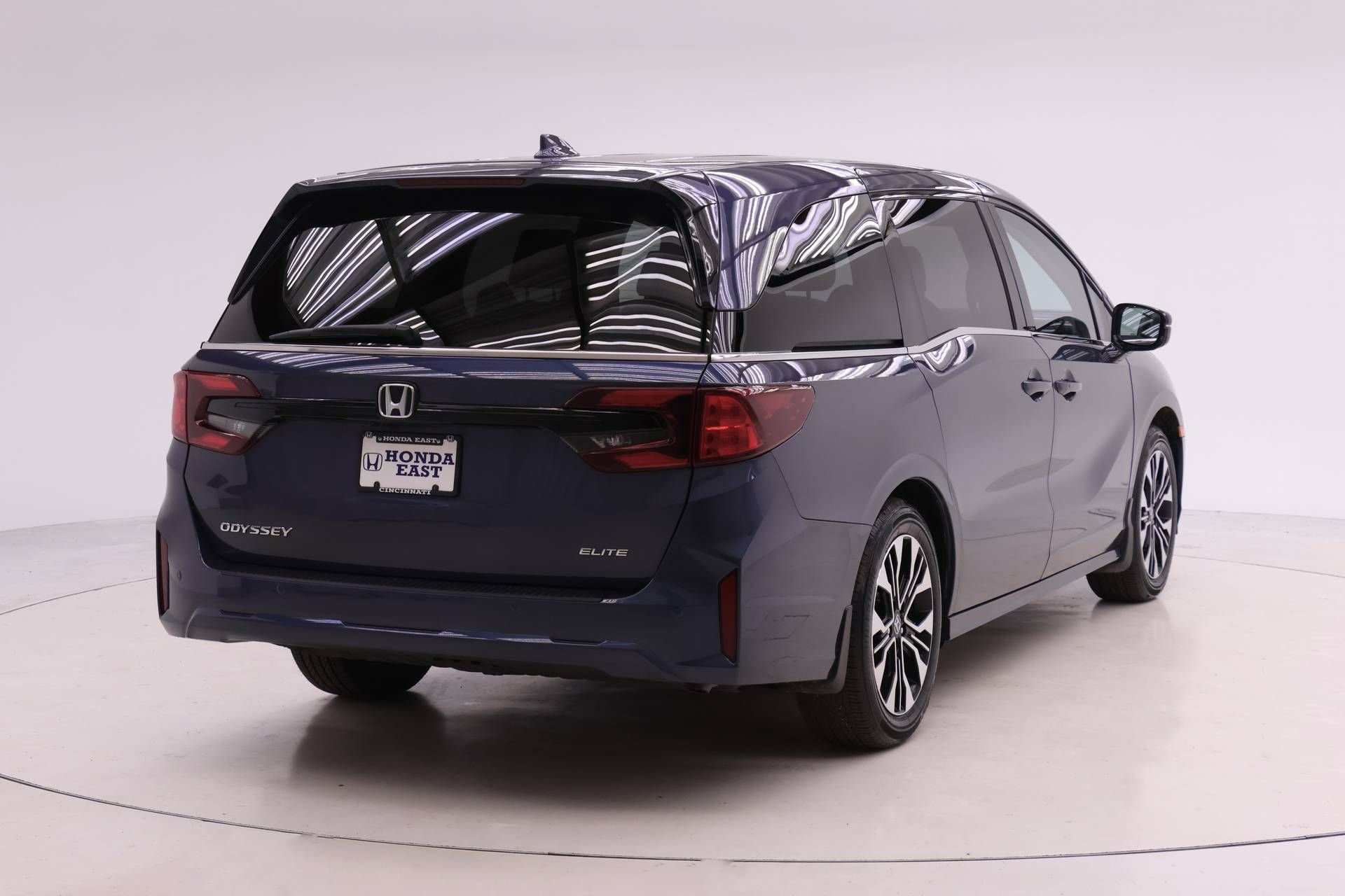 Certified 2026 Honda Odyssey Elite image 2