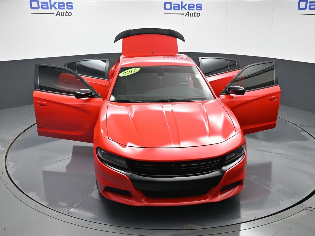 Used 2018 Dodge Charger SXT w/ Blacktop Package image 55
