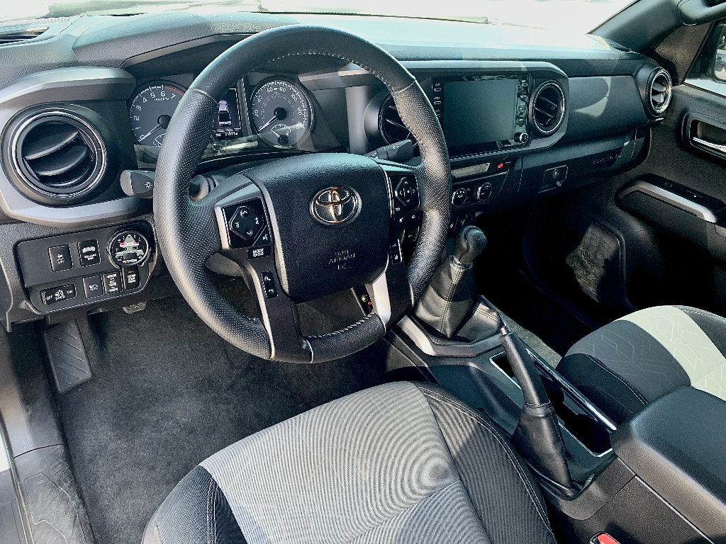 Used 2023 Toyota Tacoma TRD Sport w/ Technology Package AWD/4WD image 10