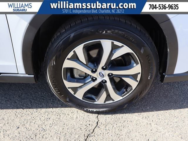 Used 2022 Subaru Outback Touring image 40
