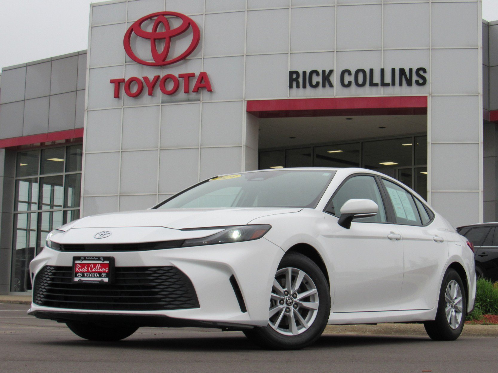 Used 2025 Toyota Camry LE