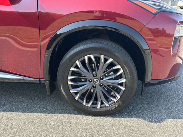 Certified 2025 Nissan Rogue Platinum AWD/4WD image 14